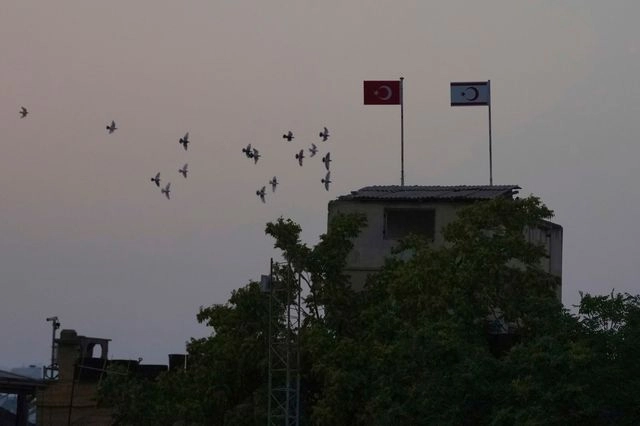 Προκαλεί η Άγκυρα: “Ειρηνευτική και έντιμη” η εισβολή στην Κύπρο