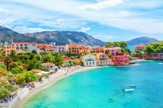 Κεφαλονιά: Διακοπές στο νησί των αντιθέσεων