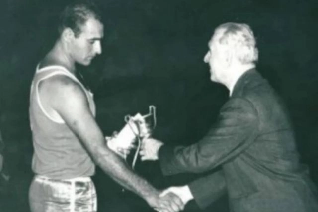 Πέθανε ο Αλέκος Κοντοβουνήσιος