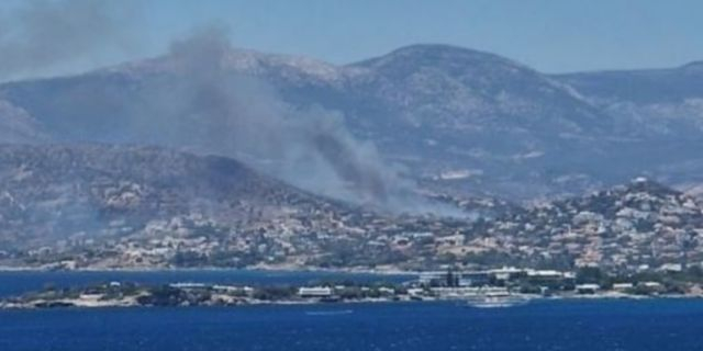 Κυκλοφοριακές ρυθμίσεις για τη φωτιά στο Κορωπί – Ποιοι δρόμοι έκλεισαν