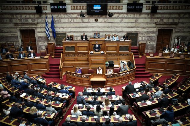 ΟΠΕΚΕΠΕ: Συζήτηση με μεγάλη ένταση στη Βουλή – LIVE EIKONA