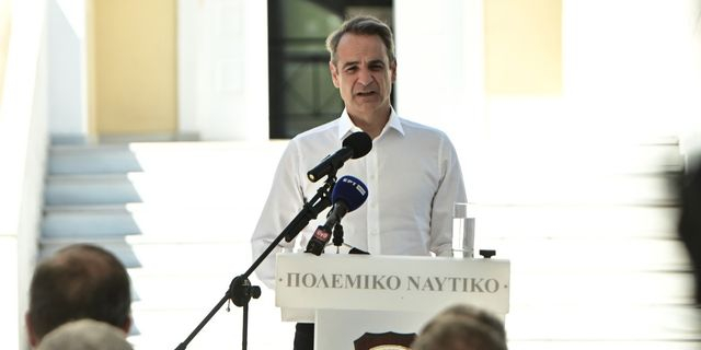 Μητσοτάκης: “Στηρίζουμε τις Ένοπλες Δυνάμεις” – Δωρεά 300 καταδυτικών ρολογιών στους ΟΥΚ