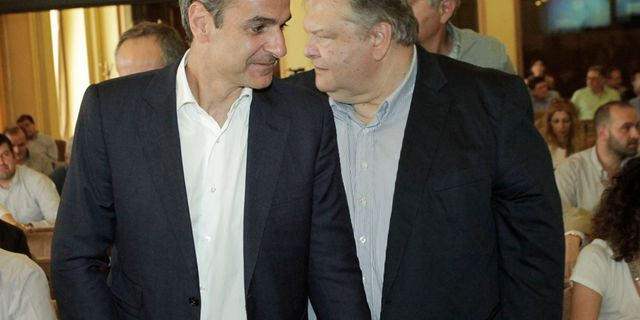 Ενόχληση Μαξίμου για τα “καρφιά” Βενιζέλου περί νομιμοποίησης της κυβέρνησης