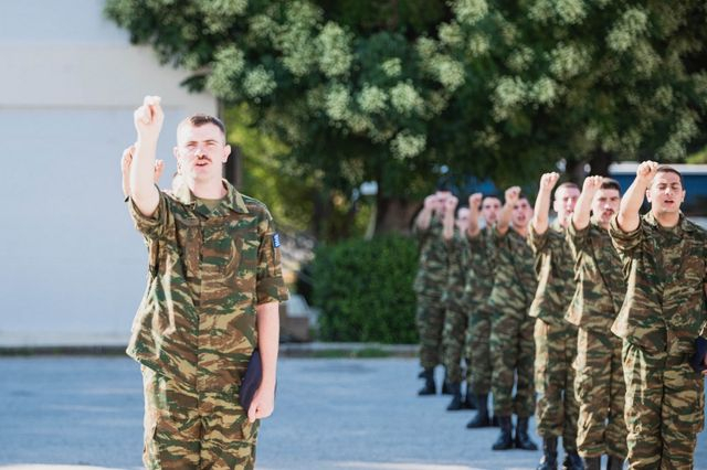 Αλλαγές στις Ένοπλες Δυνάμεις – Η “κρυφή ατζέντα” και ο αιφνιδιασμός των στελεχών