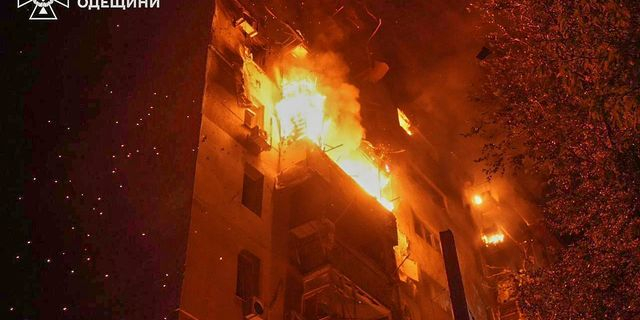 Νύχτα κόλασης στην Ουκρανία: Ρωσικοί πύραυλοι σφυροκοπούσαν επί 6 ώρες Πάβλογκραντ και Οδησσό