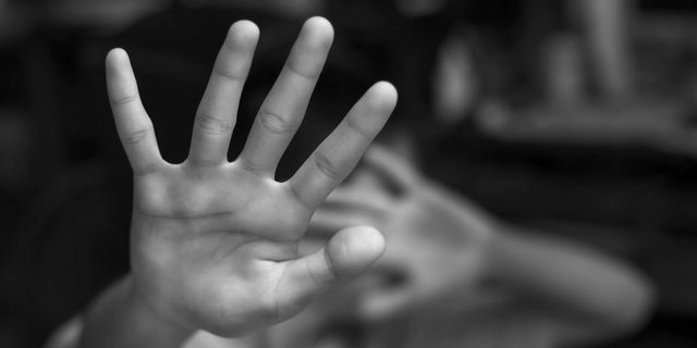 Όλγα Θεμελή: Γιατί η ανάκληση της αρχικής κατάθεσης ανήλικων θυμάτων είναι αναμενόμενη