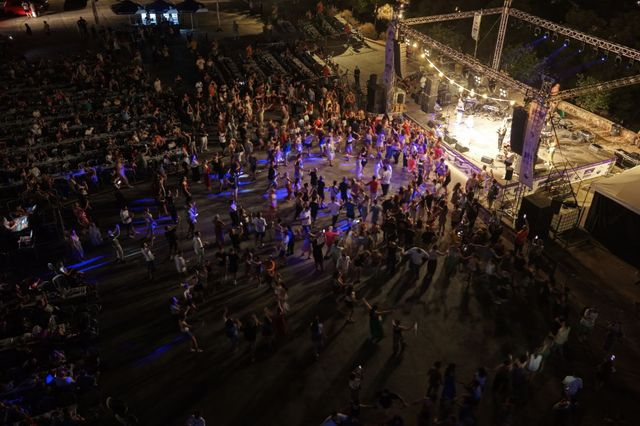 Πραγματοποιήθηκε το Αθηναϊκο πανηγύρι παρέα με την ΦΙΞ ΕΛΛΑΣ