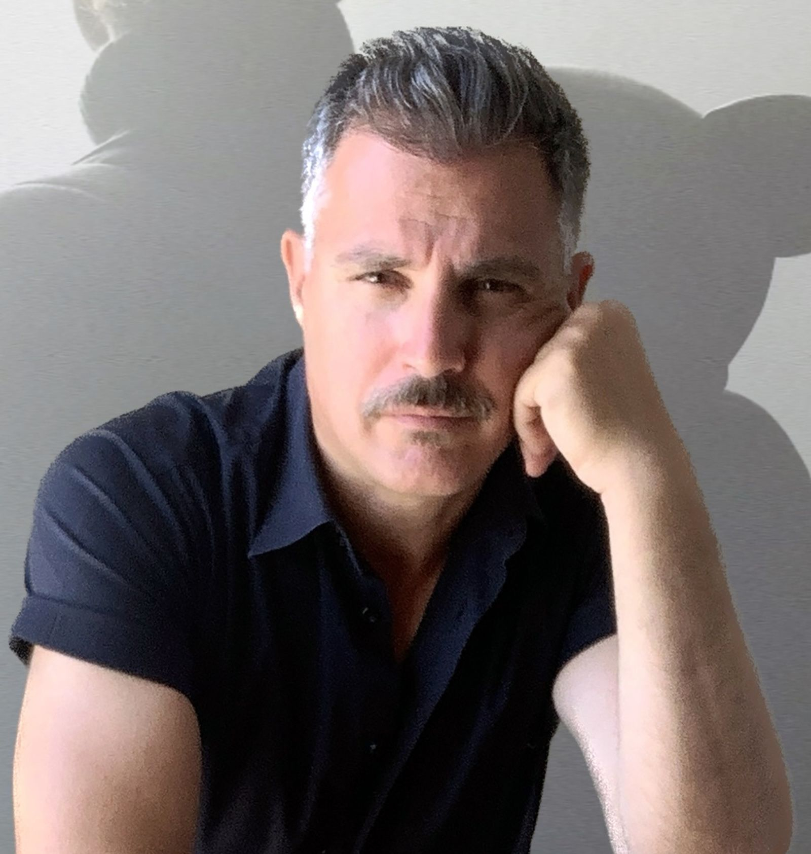 Ο Βασίλης Παπατσαρούχας