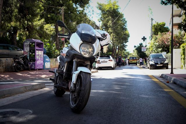 Άνδρας εντοπίστηκε νεκρός, θανάσιμα τραυματισμένος από πυροβολισμούς, σε δρόμο της Αγίας Παρασκευή στις 4 Ιουλίου