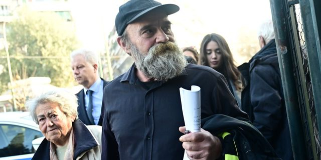 Ο Κωνσταντίνος Πολυχρονόπουλος και η μητέρα του