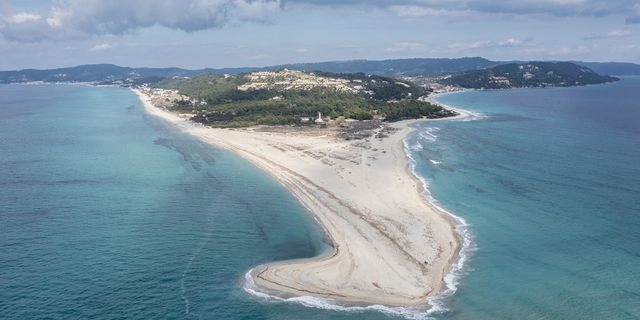 Κασσάνδρα Χαλκιδικής: Το πρώτο πόδι που μαγεύει