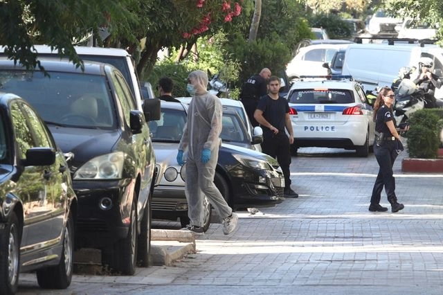 Νέο Ψυχικό: Βρέθηκε εκρηκτικός μηχανισμός έξω από το σπίτι του Γιάννη Πρετεντέρη