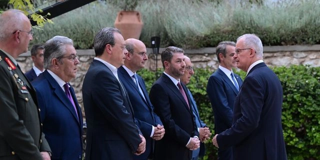 Όσα έγιναν στη δεξίωση για την 51η επέτειο από την αποκατάσταση της Δημοκρατίας