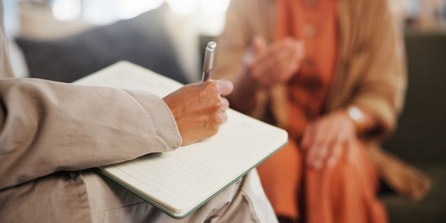 Έρευνα aboutpeople: Η αυτοεικόνα των Ελλήνων – Ένας ψυχίατρος αναλύει