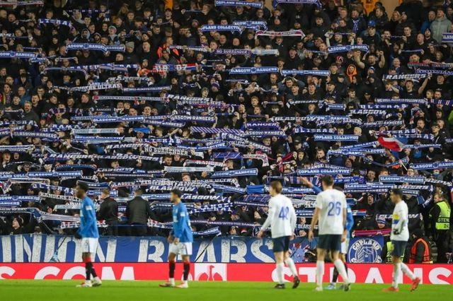 Ρέιντζερς: Στο μικροσκόπιο της UEFA για πανό κατά της woke ατζέντας