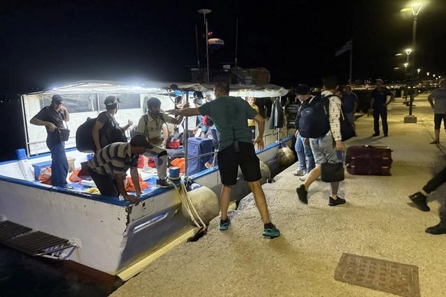 Εγκατάλειψη φορτηγού πλοίου ανοιχτά της Σητείας