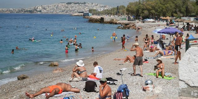 Νέο έκτακτο δελτίο καιρού για τον καύσωνα: Παρατείνεται μέχρι τη Δευτέρα