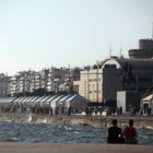 Θεσσαλονίκη: 81χρονος εκτόξευσε ρουκέτες από την παραλία σε πολυκατοικία