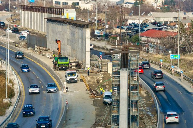Θεσσαλονίκη: Kαραμπόλα 6 οχημάτων στην Περιφερειακή Οδό
