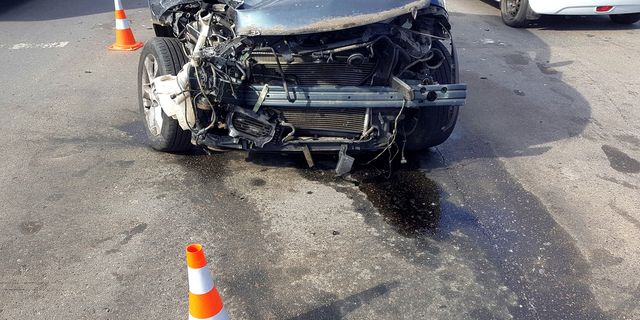Τροχαίο ατύχημα στα διόδια Μαλγάρων – Ρυμουλκό νταλίκας έπεσε σε ΙΧ