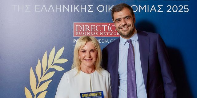 Η Ιουλία Τσέτη με τον κυβερνητικό εκπρόσωπο Παύλο Μαρινάκη