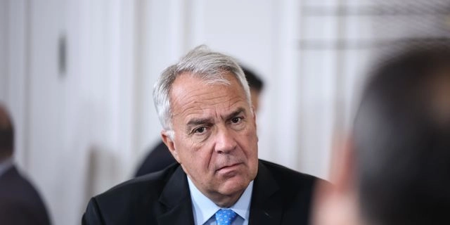 ΟΠΕΚΕΠΕ: Εξεταστική για τα μάτια του Βορίδη