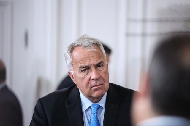 ΟΠΕΚΕΠΕ: Εξεταστική για τα μάτια του Βορίδη