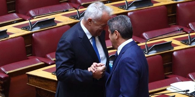 Συζήτηση στην Ολομέλεια των προτάσεων του ΠΑΣΟΚ - Κινήματος Αλλαγής και του ΣΥΡΙΖΑ - Προοδευτική Συμμαχία με την Νέα Αριστερά, για την συγκρότηση Προανακριτικής Επιτροπής
