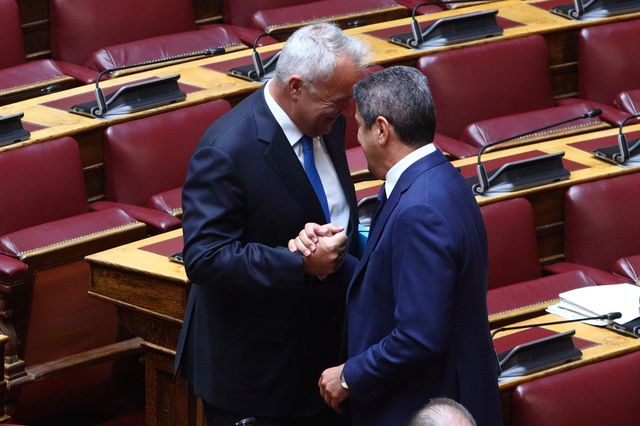 Συζήτηση στην Ολομέλεια των προτάσεων του ΠΑΣΟΚ - Κινήματος Αλλαγής και του ΣΥΡΙΖΑ - Προοδευτική Συμμαχία με την Νέα Αριστερά, για την συγκρότηση Προανακριτικής Επιτροπής