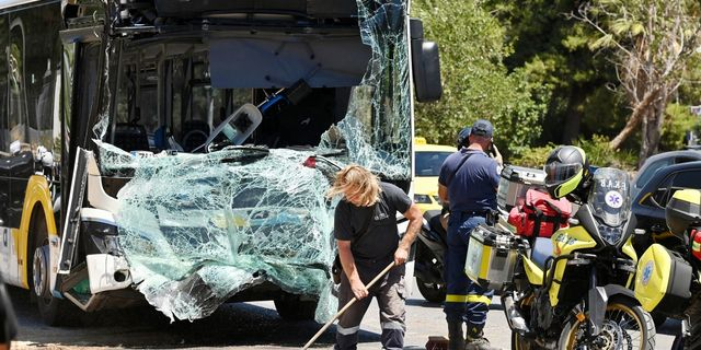 Τι λέει ο ΟΑΣΑ για τη σύγκρουση των λεωφορείων στη Βούλα