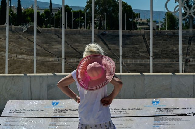 “Καμίνι” η χώρα: Πού απαγορεύεται η κυκλοφορία – Ακραίος κίνδυνος φωτιάς αύριο