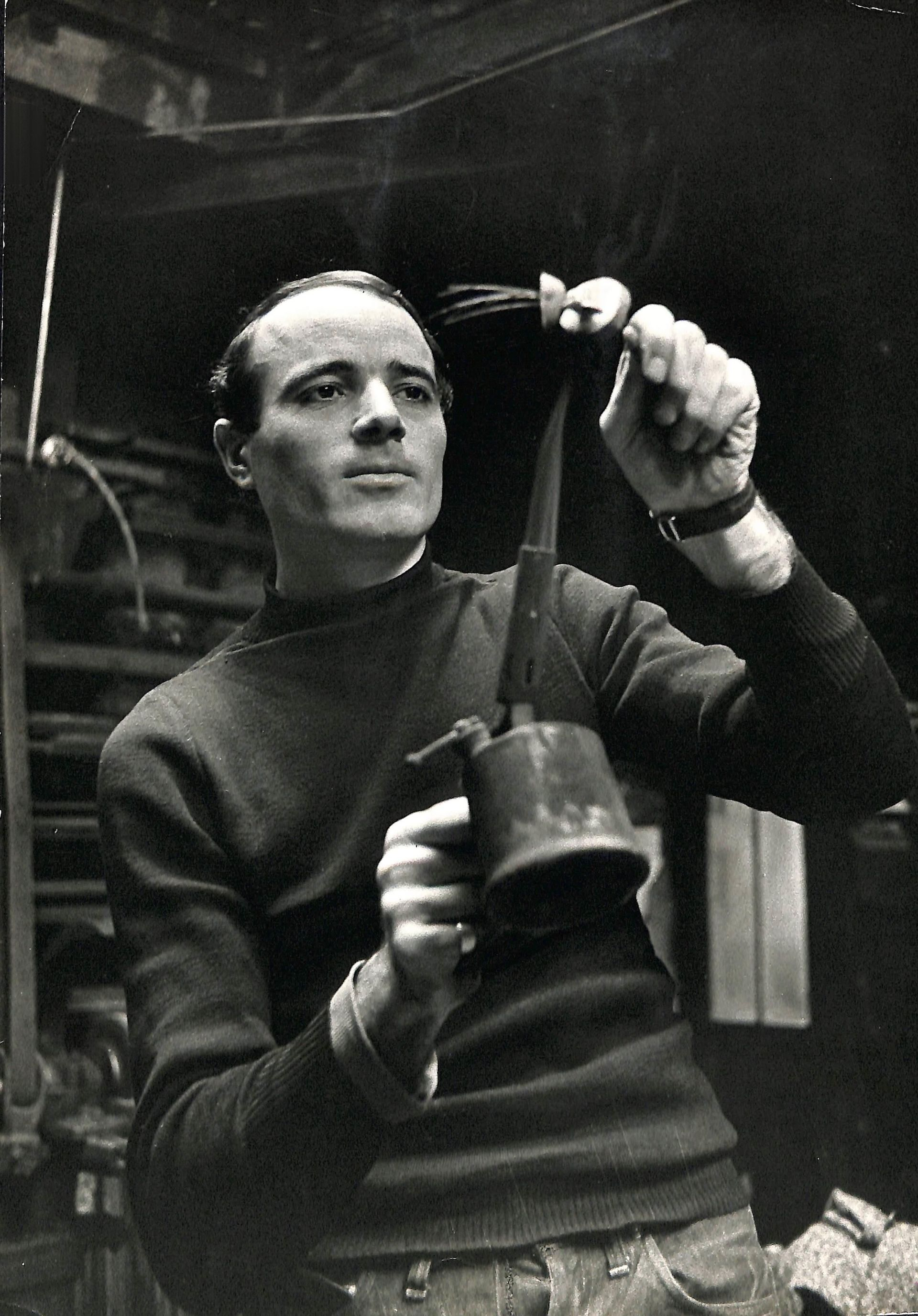 Ο Takis στο Λονδινο, 1955.