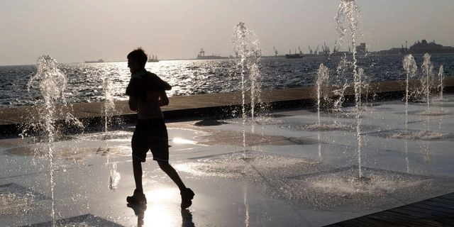 Ιούλιος 2025: Ο δεύτερος θερμότερος μήνας στην Ελλάδα, εδώ και 15 χρόνια