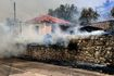 Σπίτι καίγεται κατά τη διάρκεια φωτιάς που ξέσπασε στην κοινότητα Αγαλά στη Ζάκυνθο
