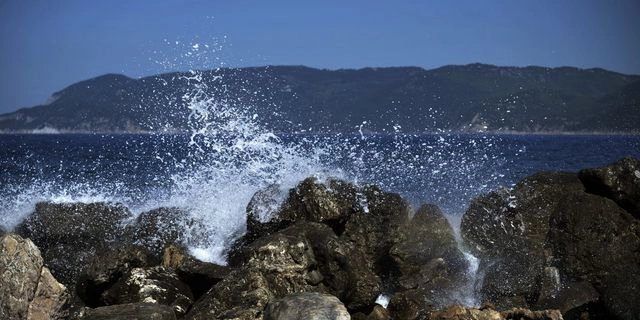 Καιρός: Ισχυροί άνεμοι και νέα πτώση της θερμοκρασίας