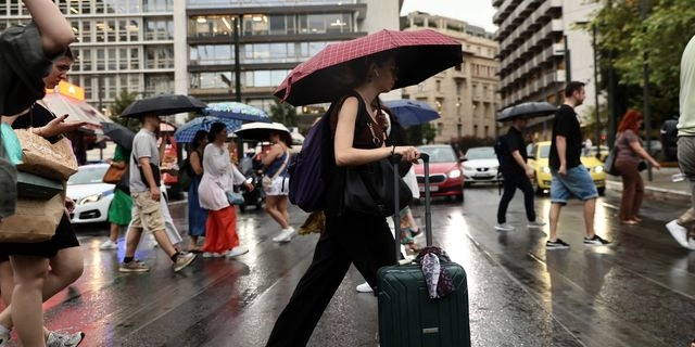 Καιρός: Βροχές και καταιγίδες το Σαββατοκύριακο και από Σεπτέμβρη καλοκαίρι