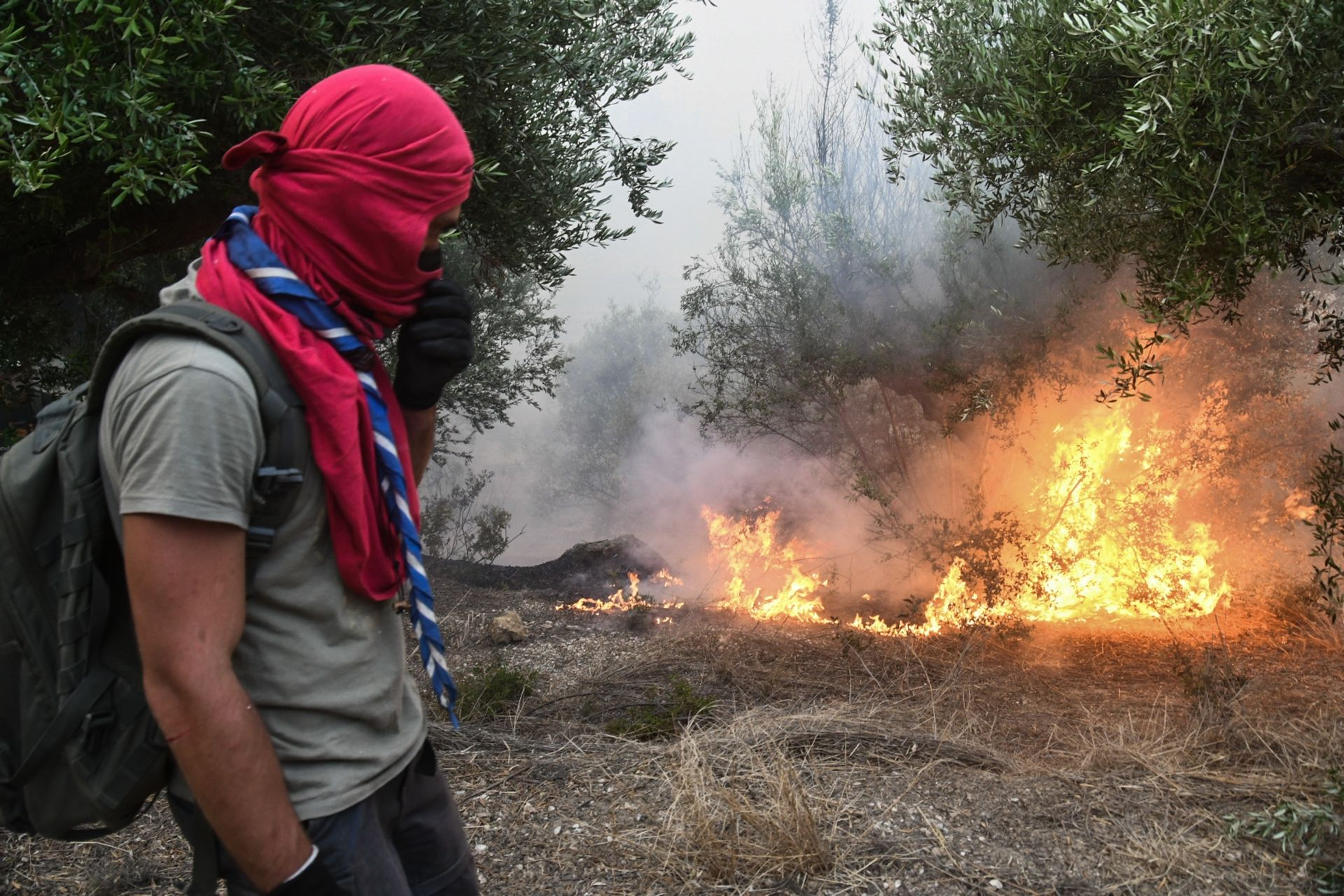 Δεύτερη ημέρα της πυρκαγιάς στην Αχαΐα