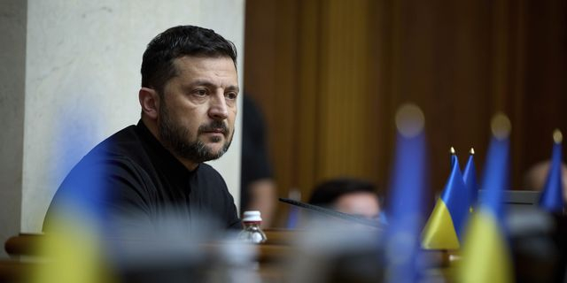 Ζελένσκι: “Η Ρωσία κερδίζει χρόνο, δεν υπάρχει πρόθεση για κατάπαυση του πυρός”