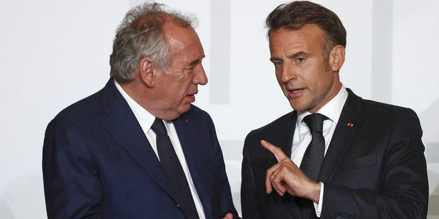 Κίνηση υψηλού ρίσκου η ψήφος εμπιστοσύνης του Μπαϊρού – Το δίλημμα Μακρόν