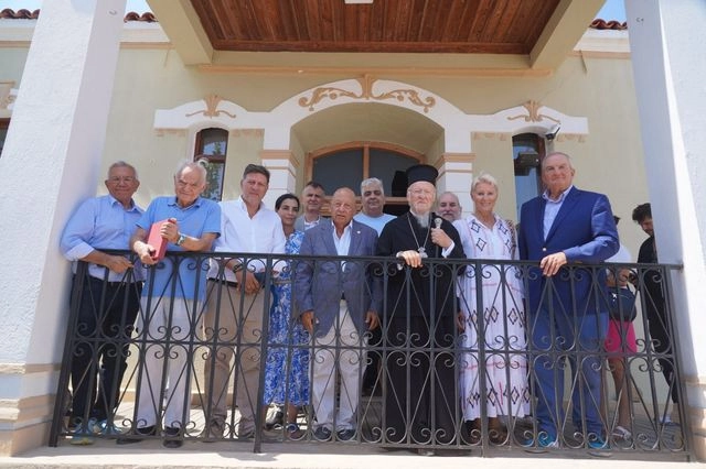 Βαρθολομαίος: Υποδέχθηκε στο χωριό του στην Ίμβρο τον Κώστα Καραμανλή