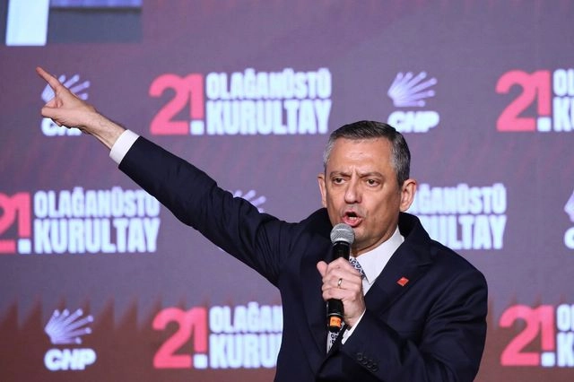 Τουρκία: Εισαγγελική έρευνα εις βάρος του προέδρου του CHP Οζγκιούρ Οζέλ