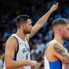 Κύπρος – Ελλάδα: Συγκλονιστική και ιστορική στιγμή με τον κοινό εθνικό ύμνο σε live εκτέλεση
