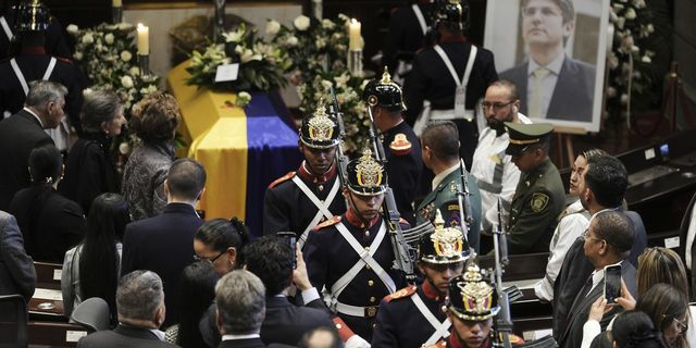Ύστατος φόρος στον Μιγκέλ Ουρίμπε