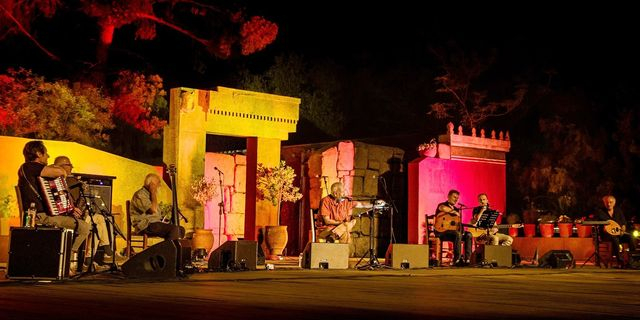 Χειμερινοί Κολυμβητές στο Θέατρο Δώρα Στράτου