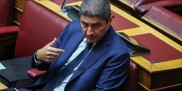 Αυγενάκης κατά Σημανδράκου: Επέλεξε την τακτική της υπεκφυγής