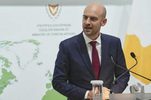 Επίσκεψη Γάλλου ΥΠΕΞ στη Γροιλανδία