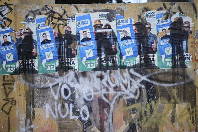 Εκλογές στη Βολιβία: Πιθανή μια αλλαγή εξουσίας έπειτα από πάνω από 20 χρόνια
