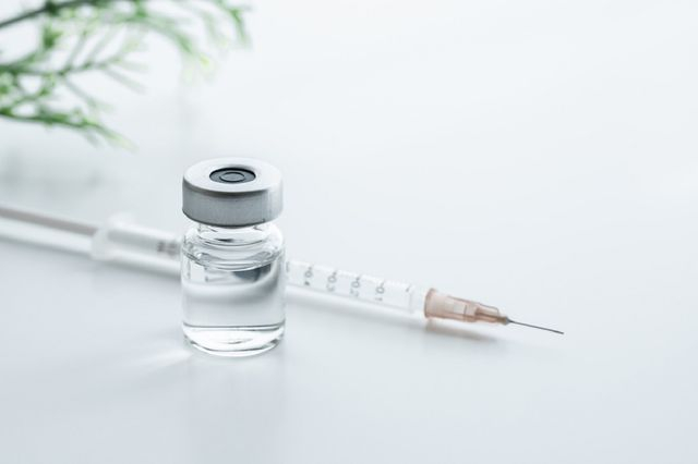 Innotox: Το φθηνό Botox που κατακλύζει το διαδίκτυο, αλλά ενέχει μεγάλους κινδύνους