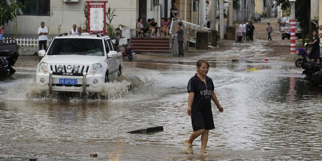 Κίνα: Χιλιάδες άνθρωποι εγκατέλειψαν τις εστίες τους μετά τις καταρρακτώδεις βροχές