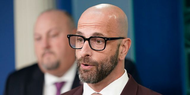 ΗΠΑ: Παραιτήθηκε ο Δημήτρης Δασκαλάκης από το Εθνικό Κέντρο Εμβολιασμού